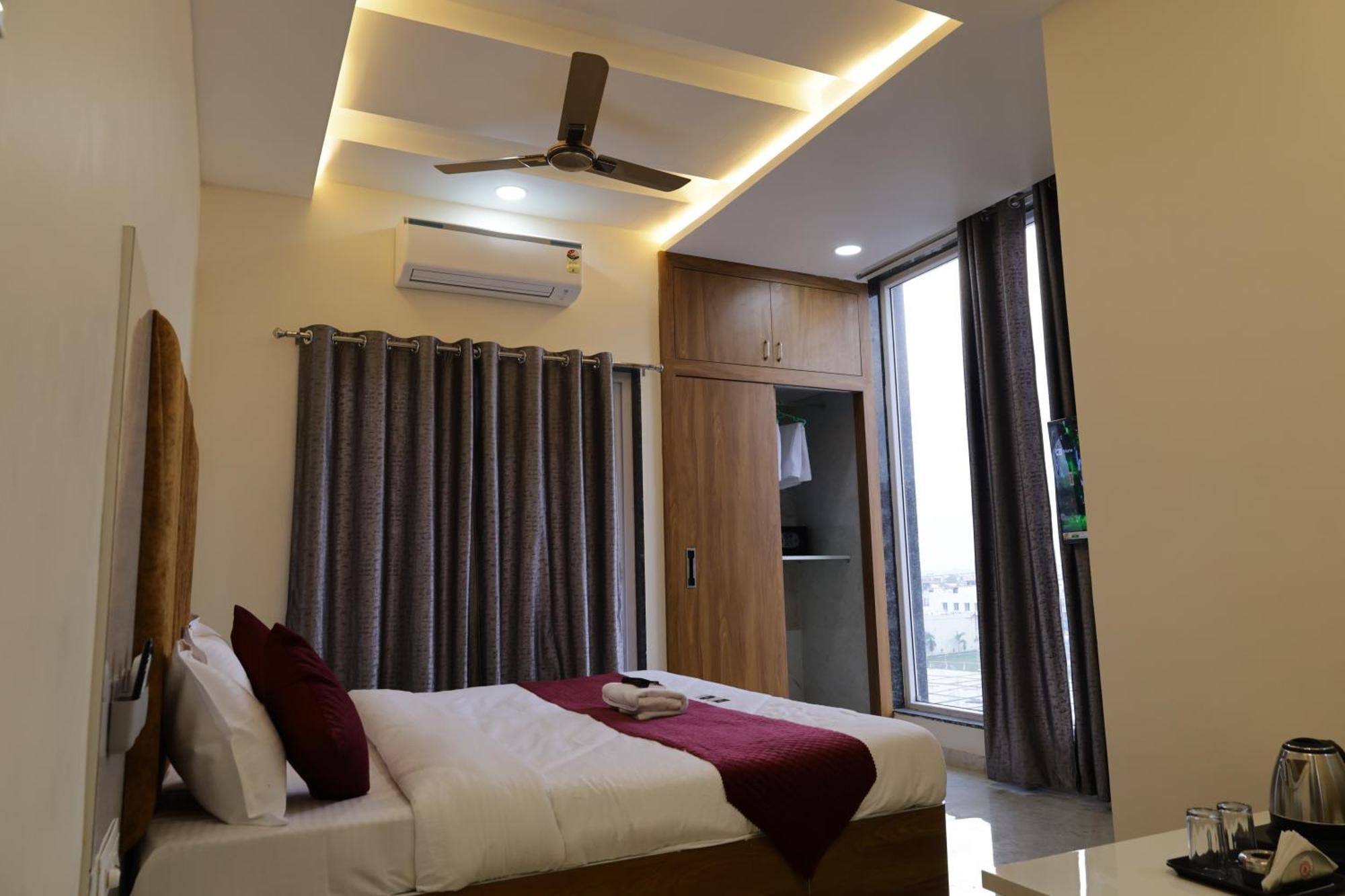 Hotel The Prime Land Hoshangabad Luaran gambar