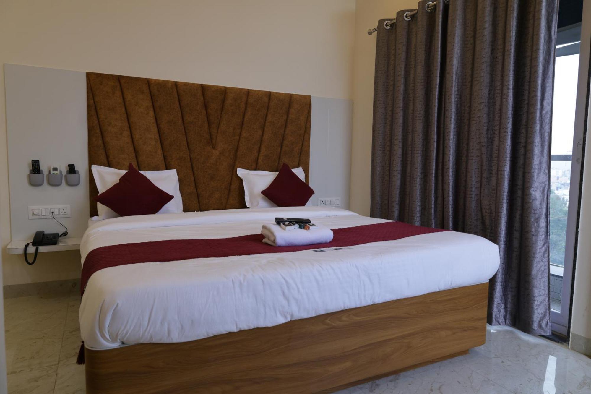 Hotel The Prime Land Hoshangabad Luaran gambar